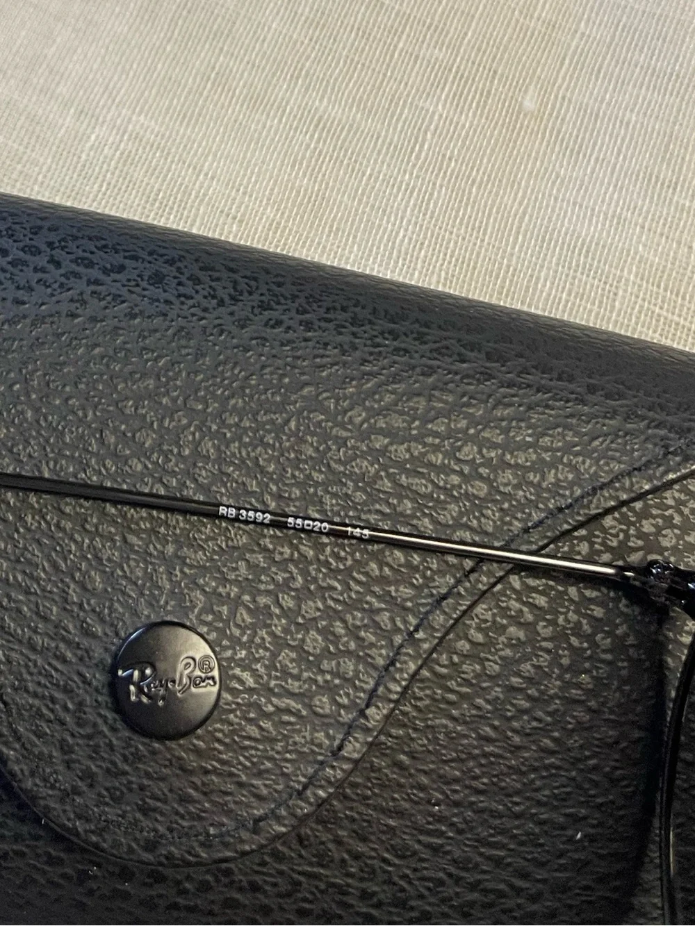 Ray-Ban Round Metal Sunglasses in Black and Gunmetal